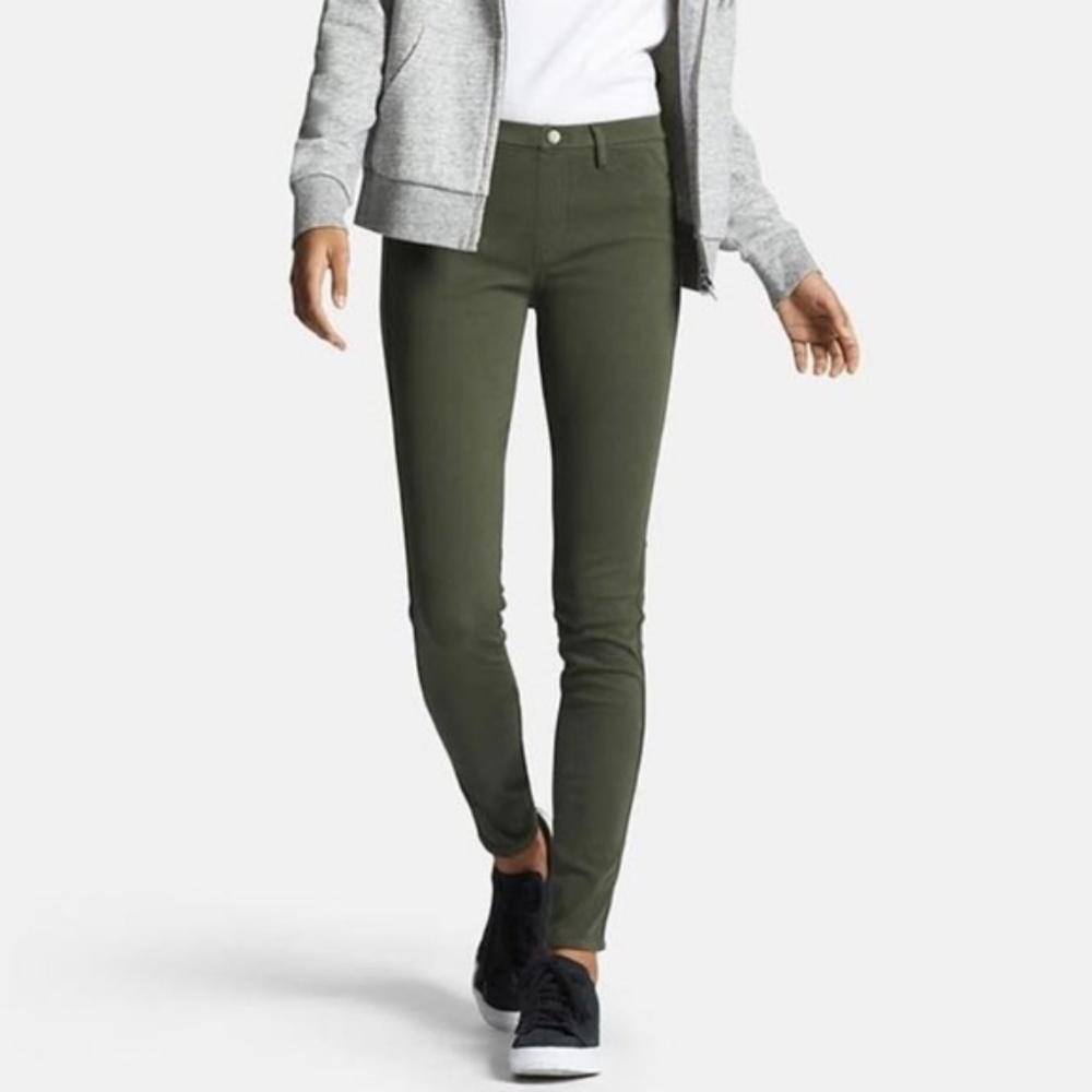 Uniqlo dark olive green jegging